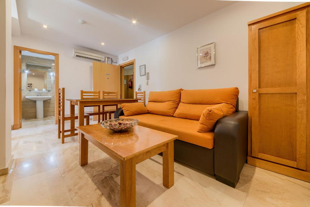 קוניל דה לה פרונטרה Hotel Apartamentos Loto Conil מראה חיצוני תמונה