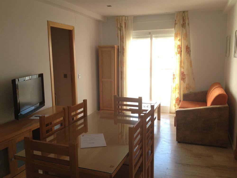קוניל דה לה פרונטרה Hotel Apartamentos Loto Conil מראה חיצוני תמונה