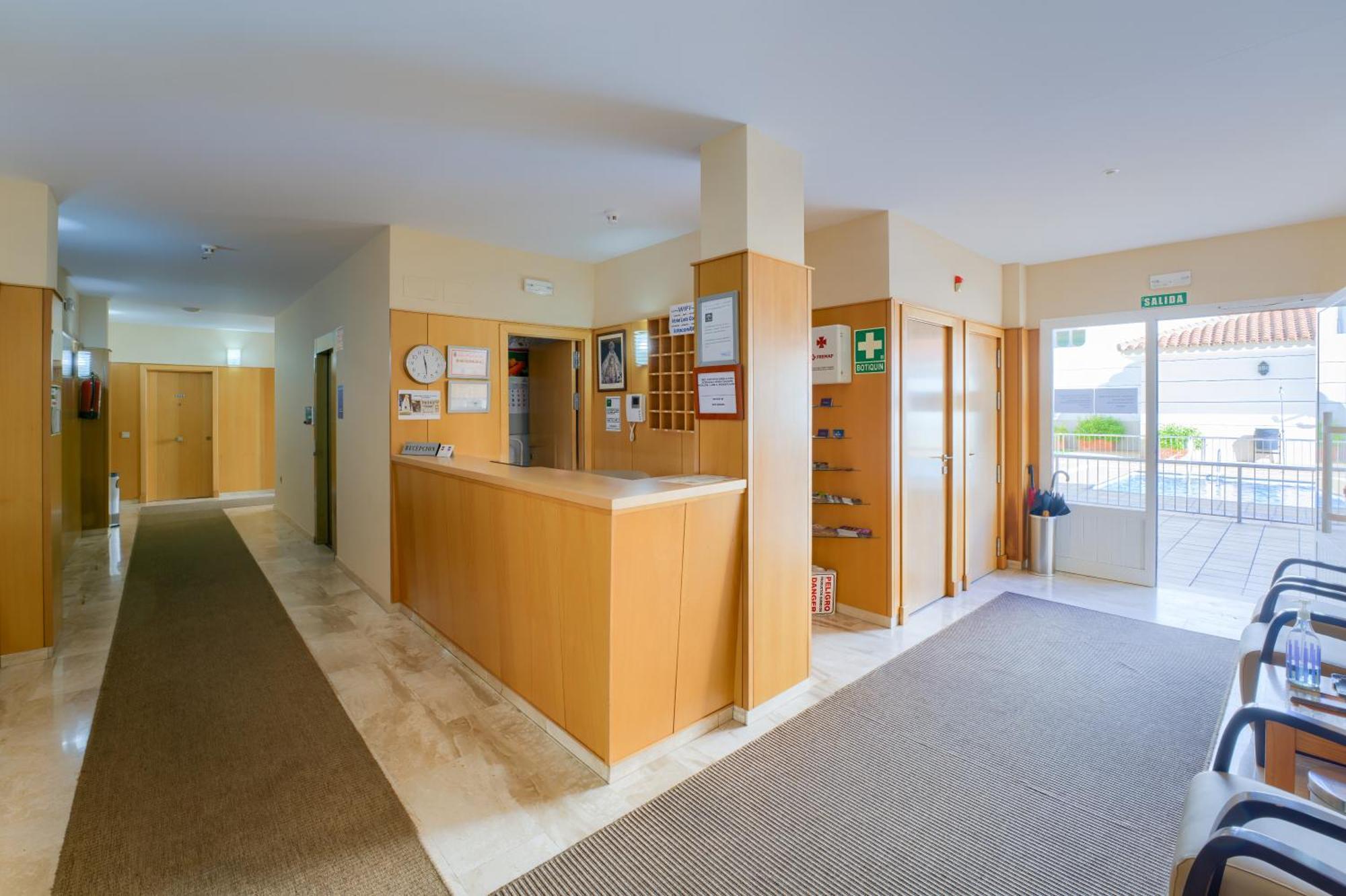 קוניל דה לה פרונטרה Hotel Apartamentos Loto Conil מראה חיצוני תמונה