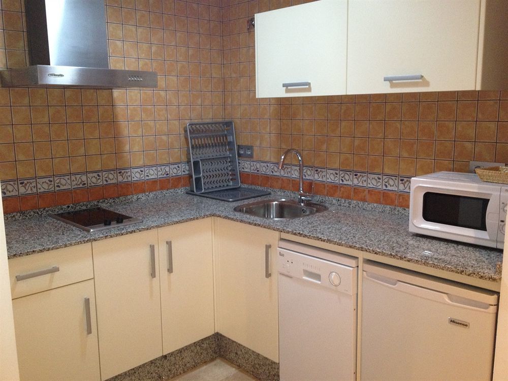 קוניל דה לה פרונטרה Hotel Apartamentos Loto Conil מראה חיצוני תמונה