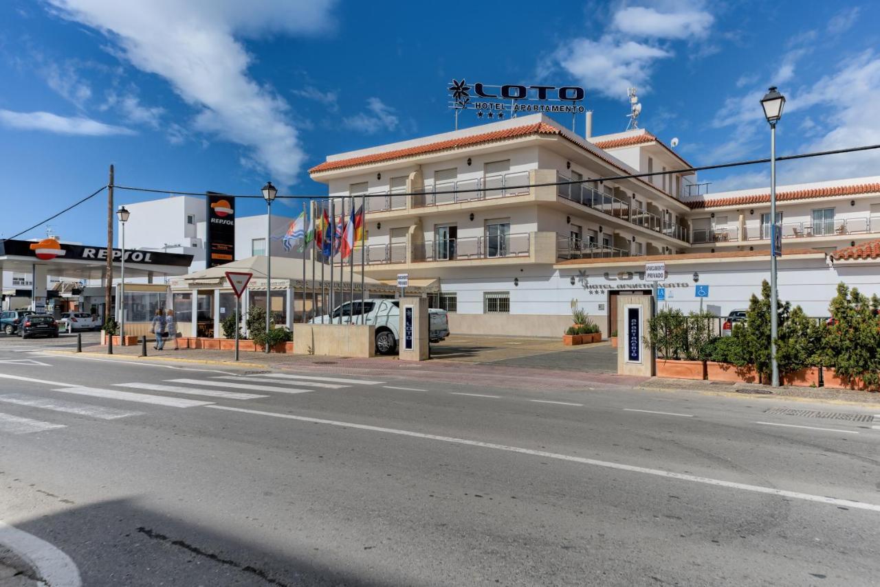 קוניל דה לה פרונטרה Hotel Apartamentos Loto Conil מראה חיצוני תמונה